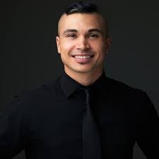 Motorsport Fans’ Mountaintop Estate